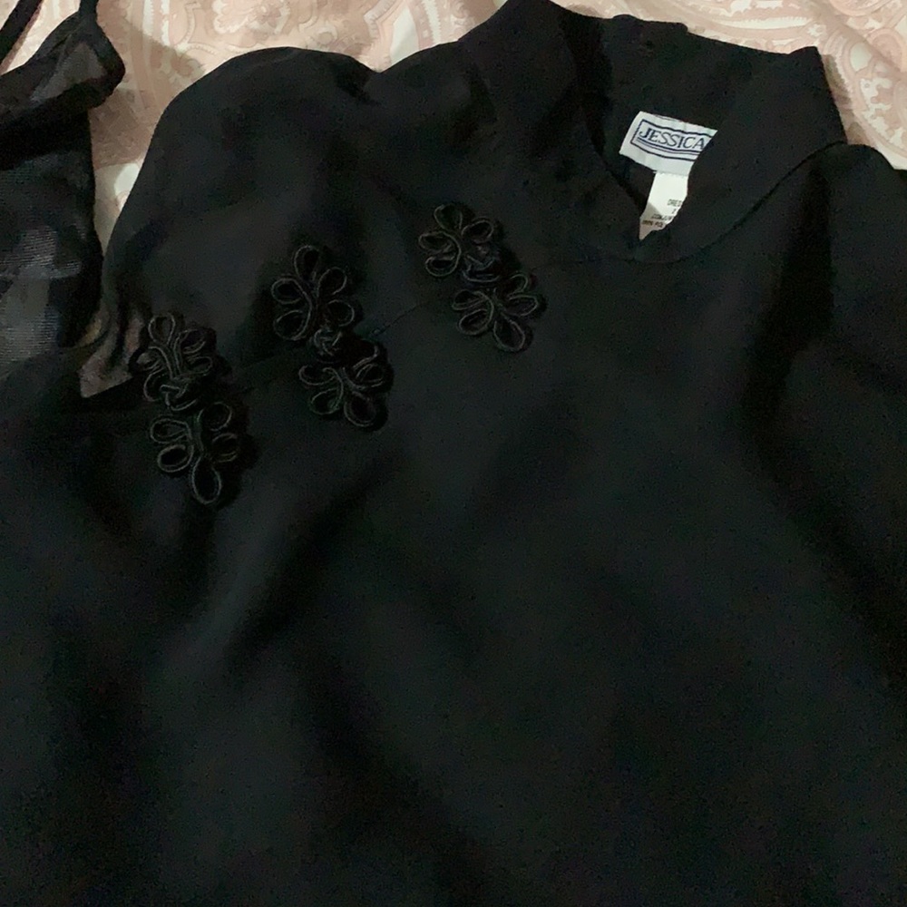 Dress - Picture 5 of 6